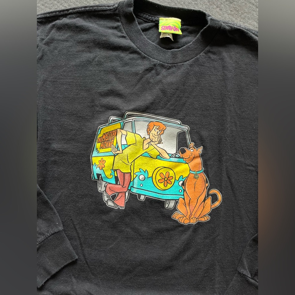 Scooby-Doo Mystery Van Long Sleeve Tee